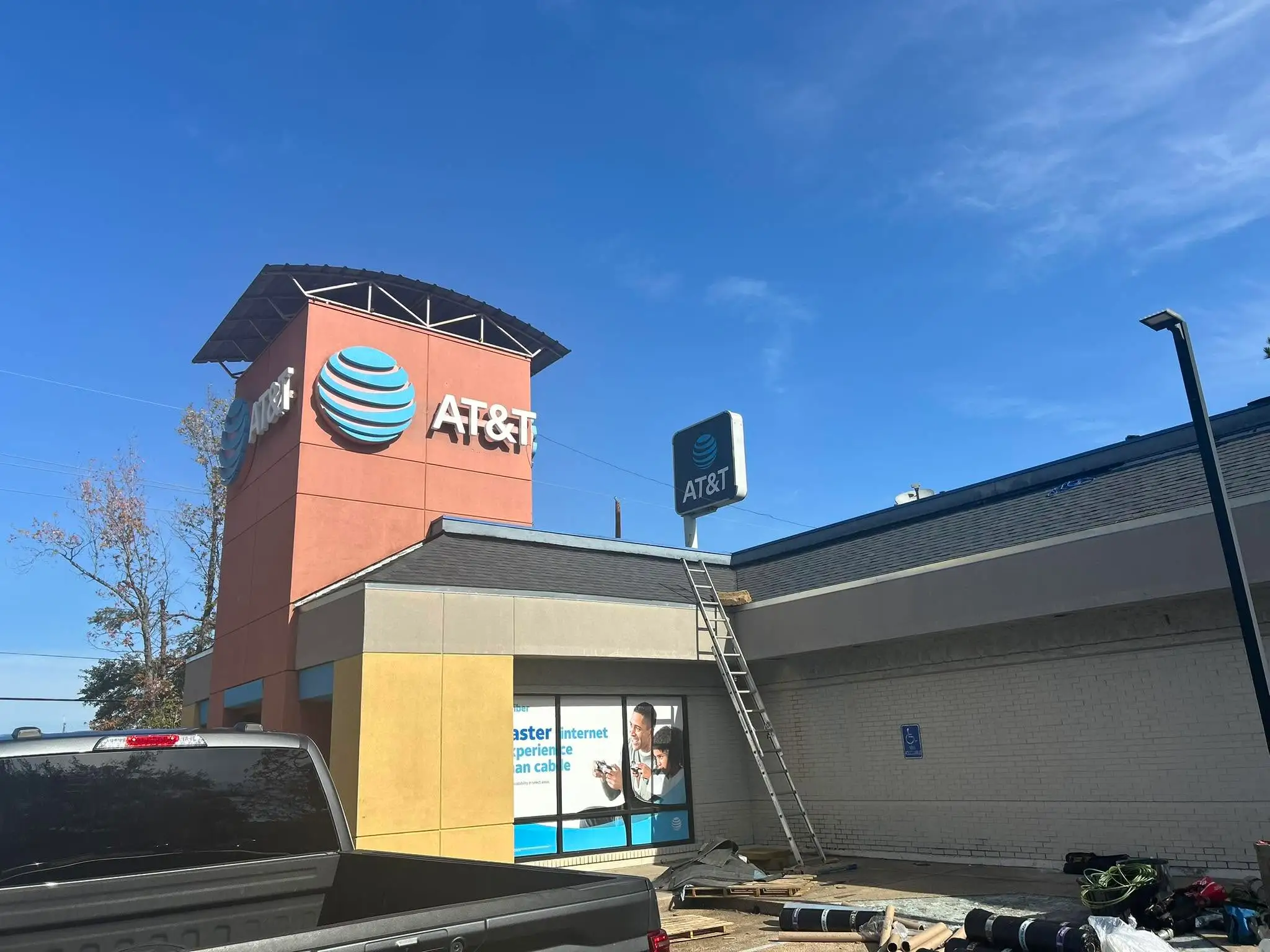 Commercial roofing project on an AT&T building in Shreveport, LA.